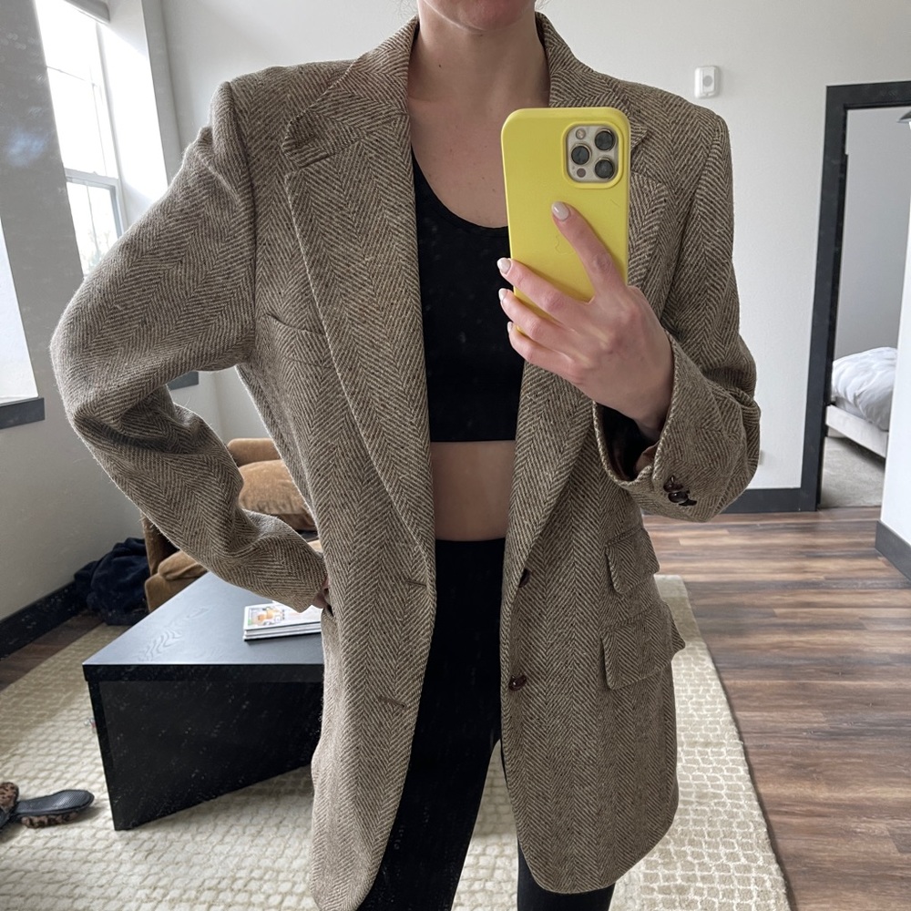 Oversized Blazer w/ Shoulder Pads